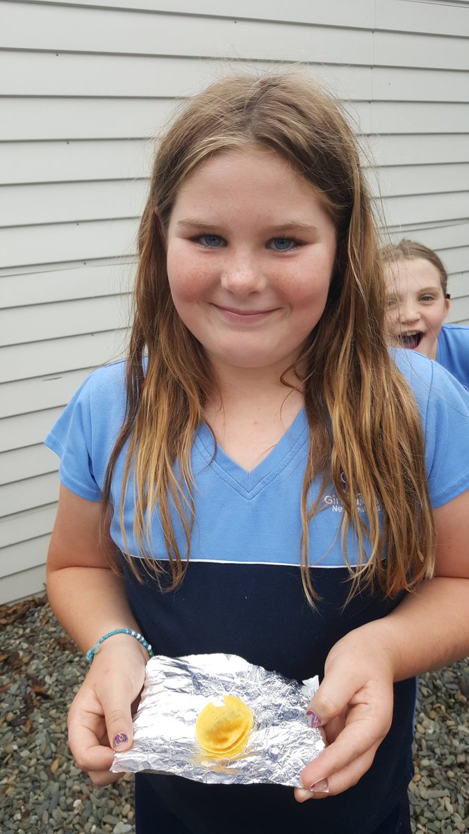 StokeGuides's tweet photo. Outdoor food feast! Pancakes cooked on tin cans and biscuits in a box oven....yummmmm! @GirlGuidingNZ #outdoorcooking #lovetheoutdoors https://t.co/arF8ewtP7J