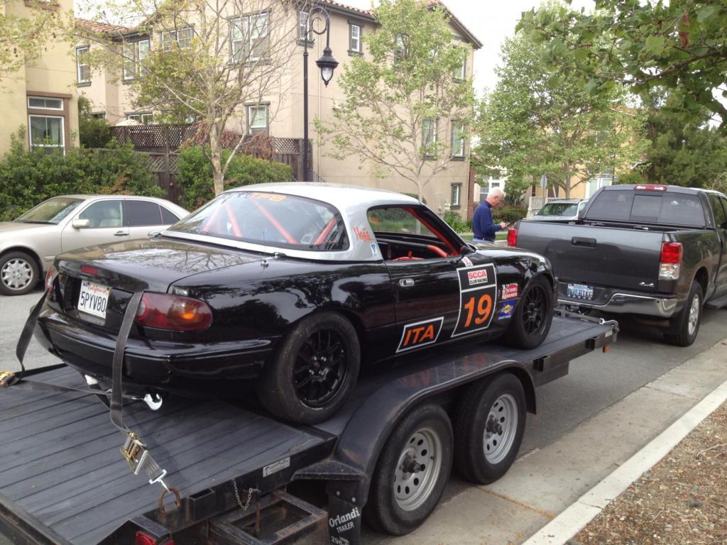 FastInFastOut's tweet image. 1.8 Non-Spec Miata fastinfastout.com/2016/12/1-8-no…