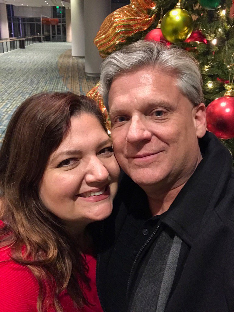 KBellatDell's tweet photo. In the holidays spirit with my @DellNashville friends at #DellNashBash !! Happy Holidays Music City! https://t.co/pTyKLCZ8AN