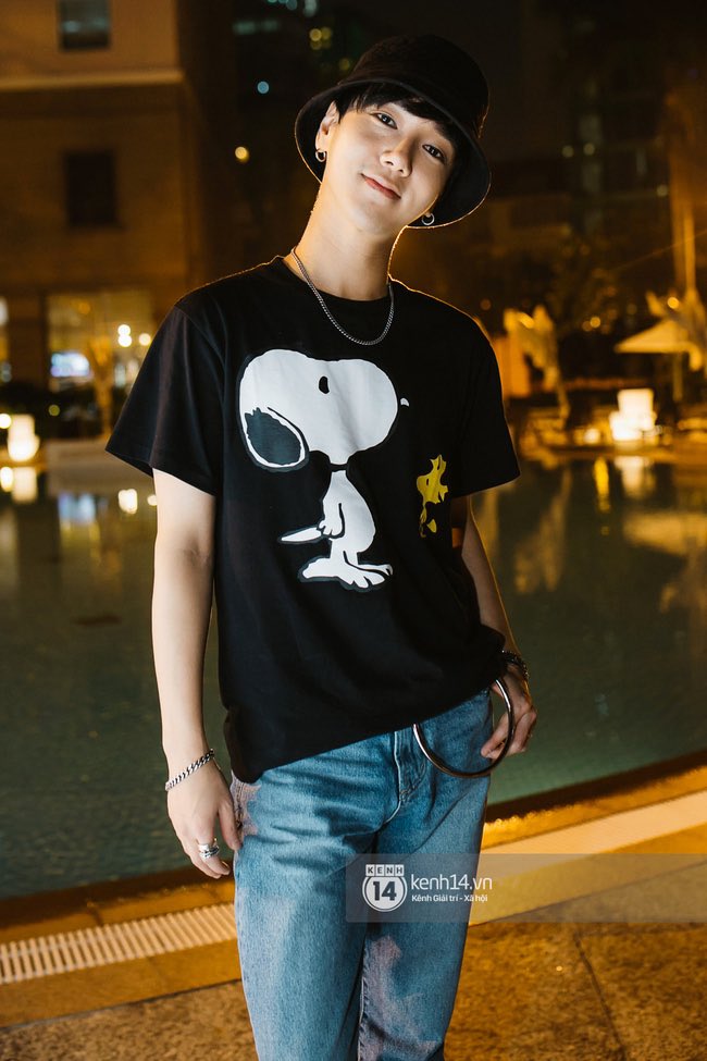 13elieveSG's tweet photo. [HD PIC] 161209 kenh14.vn Website Update - Look at how adorable Yesung is! >< [4P] https://t.co/LUmHJBQHUl