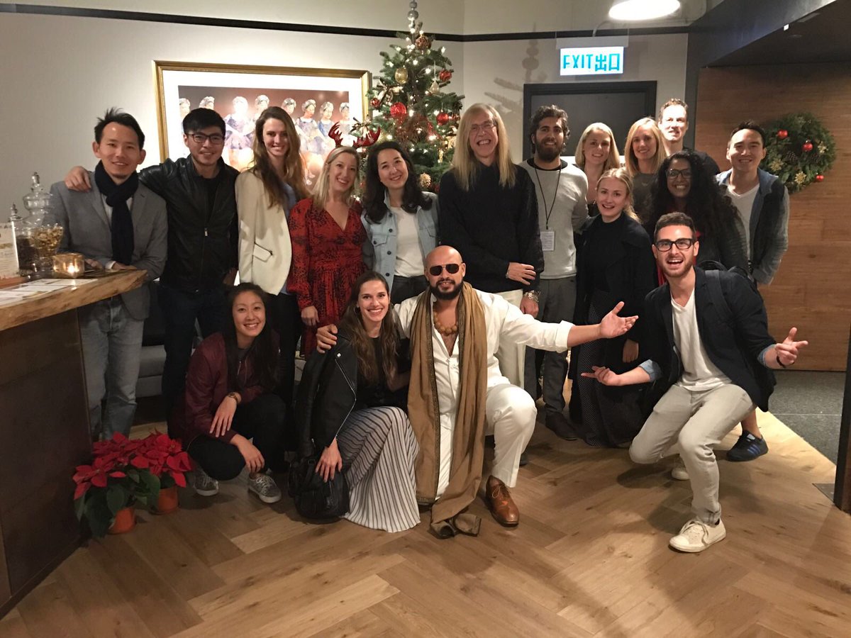#HappyHolidays May your days be merry &amp; bright! #cmsound #johnprymmer #creativemornings #cmhk #community #friends #hongkong #eatonhouse