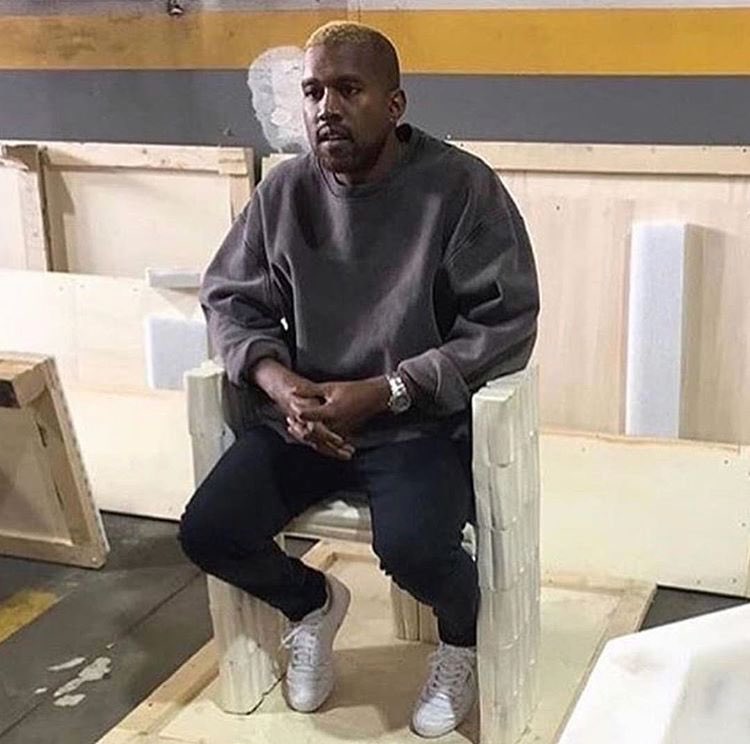 NXIapparel's tweet photo. #KanyeWest with the new hairstyle 👱🏾👌🏾 #fashion #yeezy https://t.co/0EwxFmyQ7h