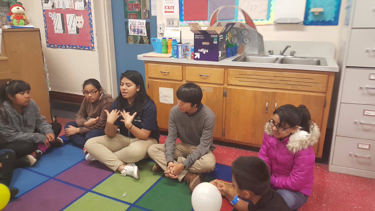 Thank you <a href="/BN_NoBrunswick/">B&N North Brunswick</a> &amp; <a href="/nbpschools/">New Brunswick Public Schools</a> peer leaders 4 keeping our children engaged <a href="/aubjohnson111/">Dr.AubreyJohnson</a> Parent learning night @RS_NBPS #ALLIN4NB