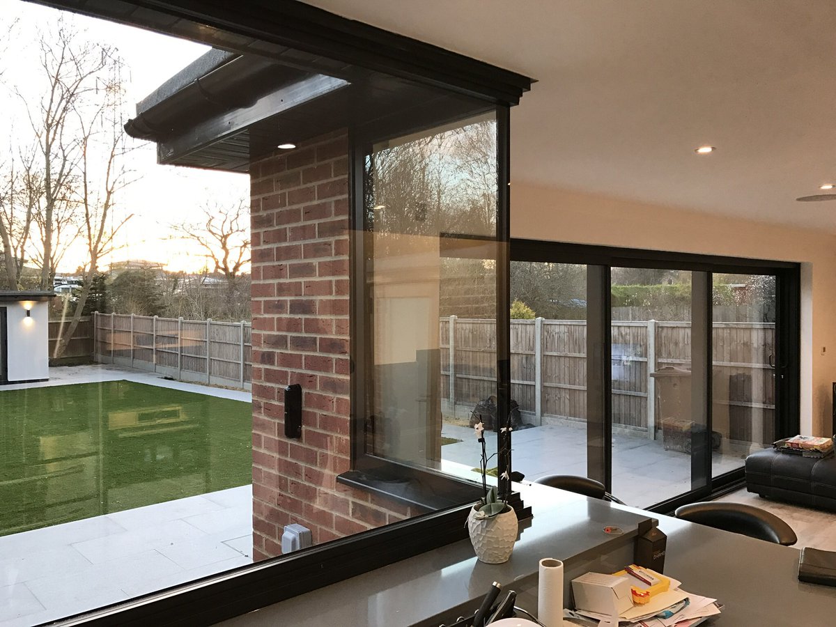 VaspaLimited's tweet photo. #Manufactured & #Installed #SlimLineAluminiumWindows #SlimLineAluminiumSlidingDoors #VisoglidePlus#35mmInterlocks By https://t.co/9Mq9H87DVW https://t.co/31503zTD8C