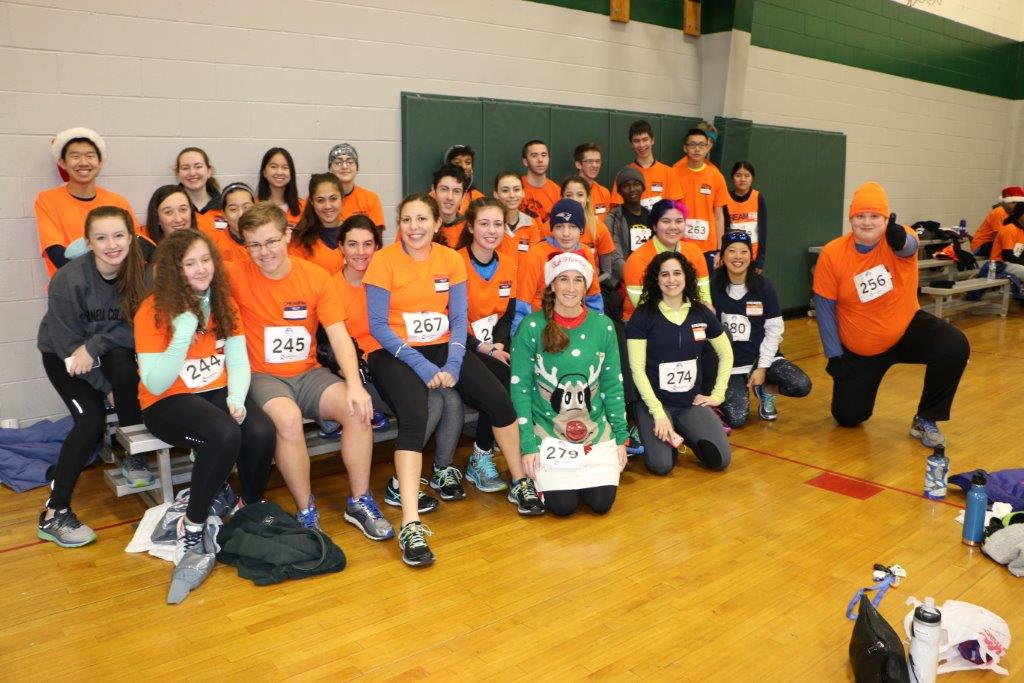 SusieSalerno16's tweet photo. Congrats @DreamfarHSM team on your first race of the season @BGCNewton #HolidayHustle @KeeHollyVolley @JLanz82 @Lmoneyruns #whyidreamfar https://t.co/iEZL7m925O