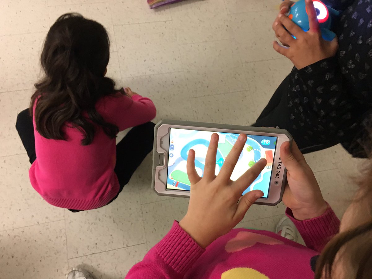 Mrs_Fazzari's tweet photo. We wrote our own stories and brought Dot and Dash to life with @LOGICSAcademy today https://t.co/3ah5wPhdWP