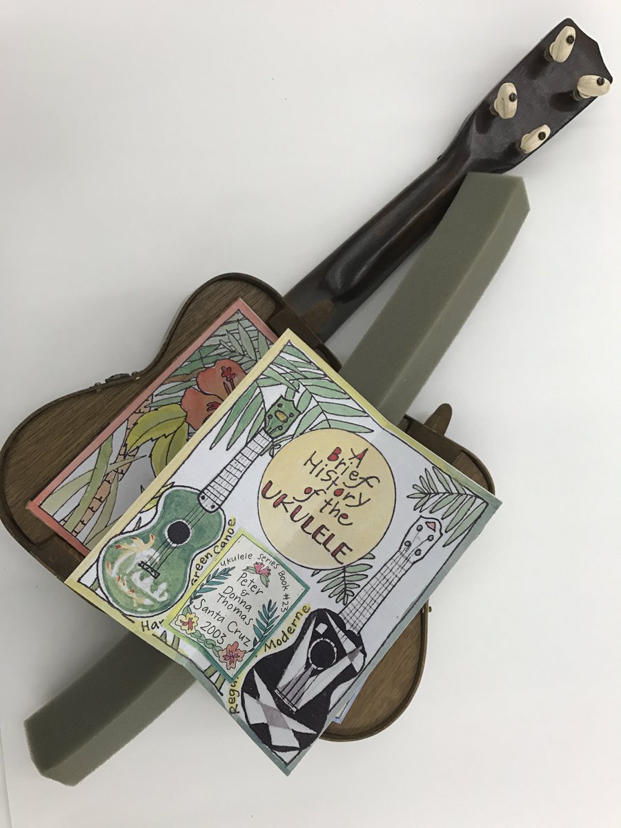 UCSBLibrary's tweet image. Beauty of the book  #SRCreadinglist A Brief History of the Ukulele by Peter &amp;amp; Donna Thomas  #artistsbooks #UCSBSRC