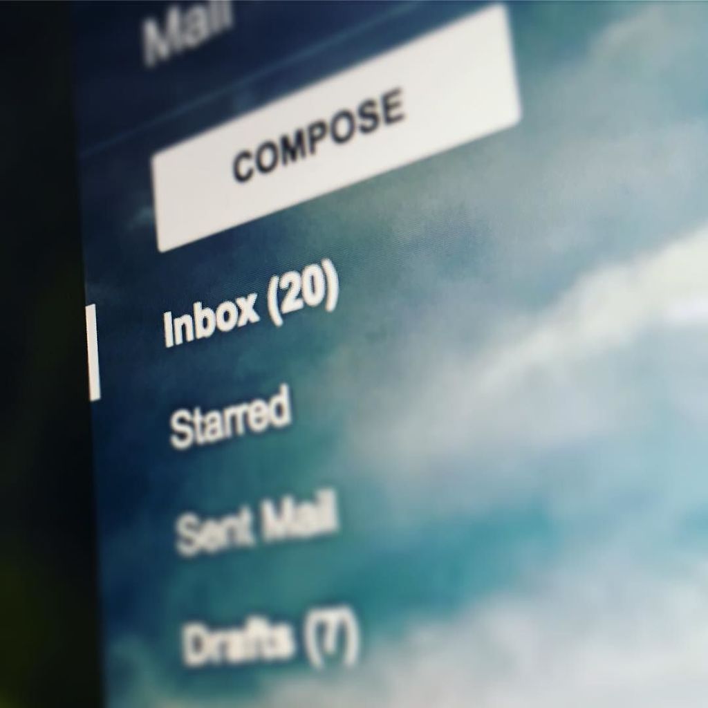 otionpictures's tweet photo. The moment when you have 20 important emails to reply to and don't know where to start....… https://t.co/9ZfHaQ8ZbV https://t.co/5Wg0Agiagf