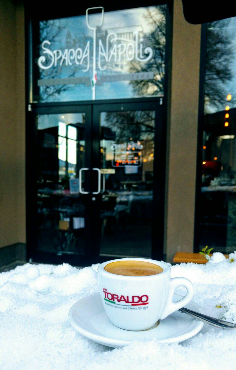 Warm up at SpaccaNapoli with our beautiful rich Toraldo Caffè!!!