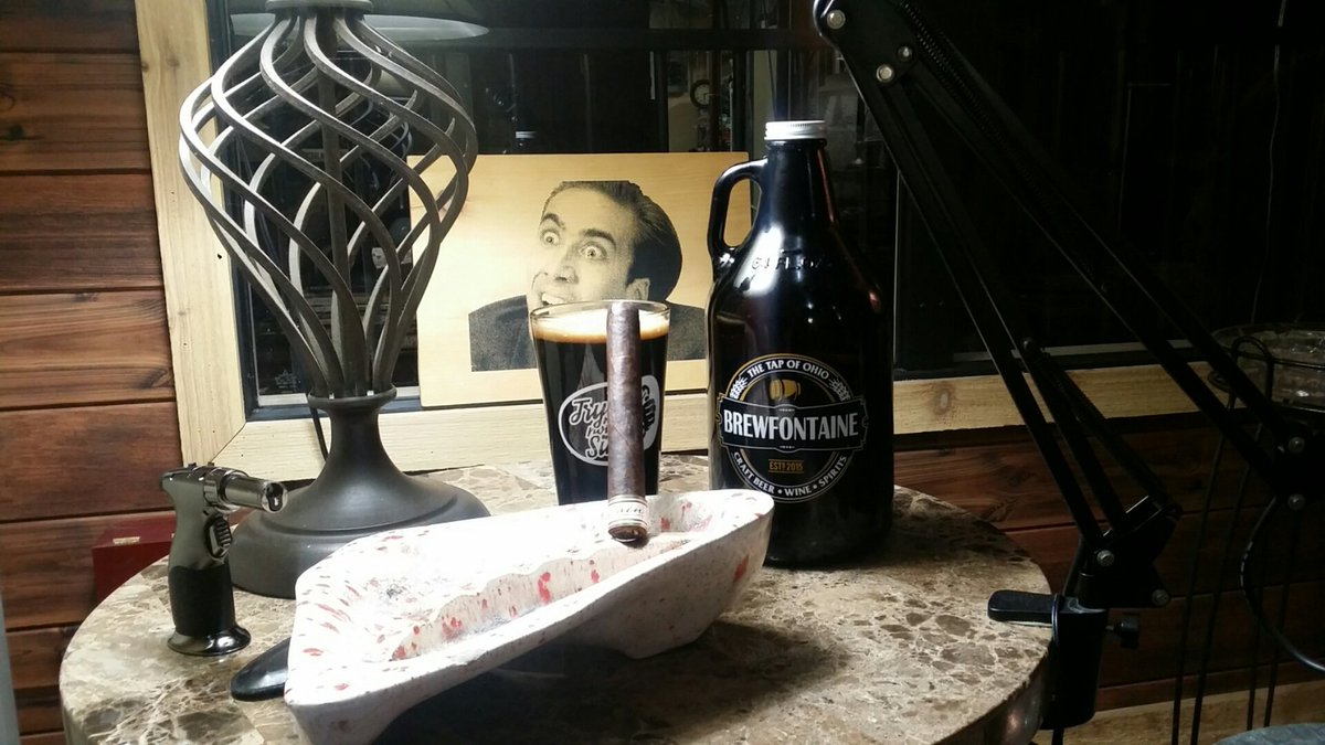 TheBeilski's tweet photo. Episode 98 ready to kickoff thanks to @brewfontaine for the libations #podcast #Watash-Tray #drinklocal # https://t.co/97ukxxGOpe #cigars https://t.co/JBGsHMJ7t2