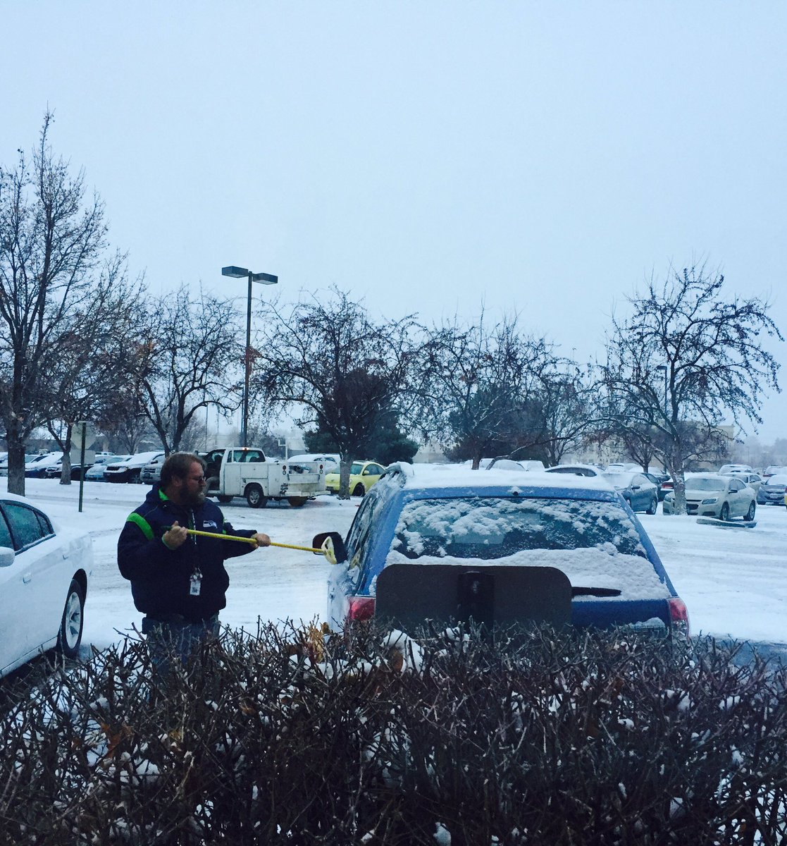 KristiHartTP's tweet photo. This isn't even his car! He's here early, leaves late to make sure our walk in/out is safe! Ray is the ❤️ of TP Boise #teamboise @BoiseCCM https://t.co/gkW1O7Cv8z