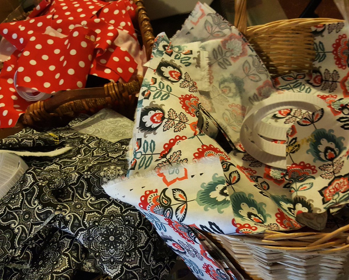 Irietribal's tweet image. #designerskirts #nofactories #nooutsourcing #buylocal #buyfromsmallbusiness #designedforadancerbyadancer  #cutbyus  #sergedbyus #irietribal