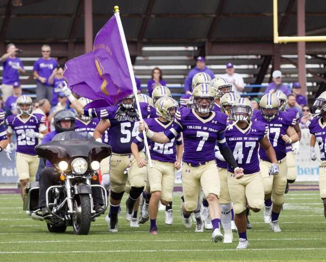 calzaretta42's tweet photo. Very thankful to have received an offer from the College of Idaho!! #yotes https://t.co/DgkAqLZ9r0