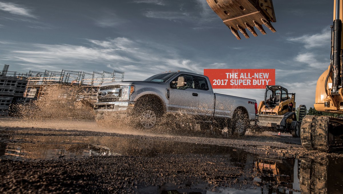 southgateford's tweet photo. Tough players of the @NFL meet the toughest, smartest, most capable #SuperDuty ever. #TNF https://t.co/nRpuiOEHXk