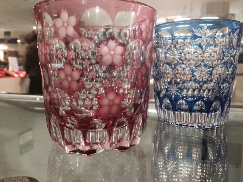 江戸切子 大場硝子 در توییتر おはようございます 雪の結晶 バージョンに続き 万華鏡 春の 桜 バージョンできました 名古屋松坂屋 日本の職人展 会場にてご覧頂けますよ 江戸切子 大場ガラス 夏と秋はどうしよう