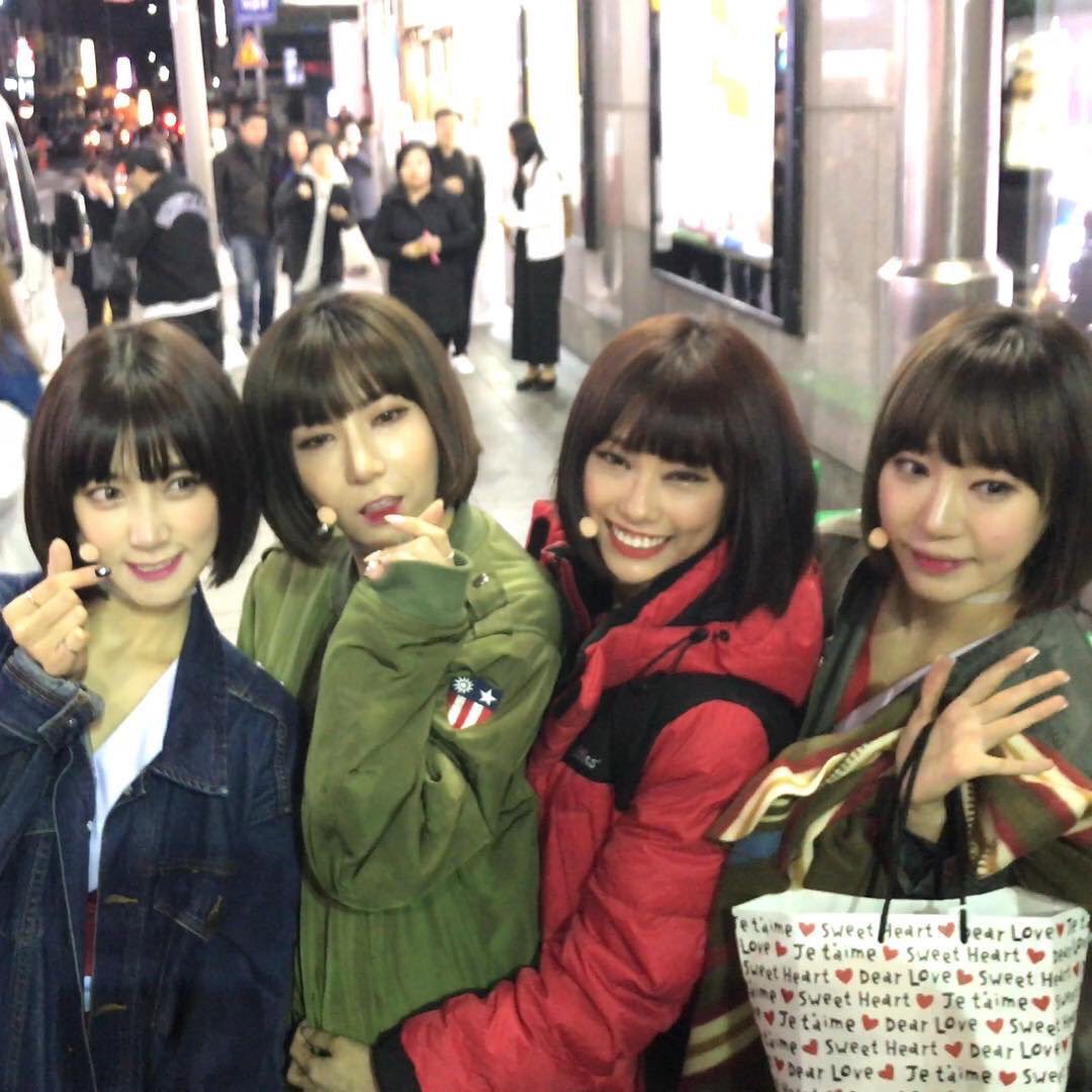 lowqualitygirls's tweet photo. https://t.co/iok1UfEdDi