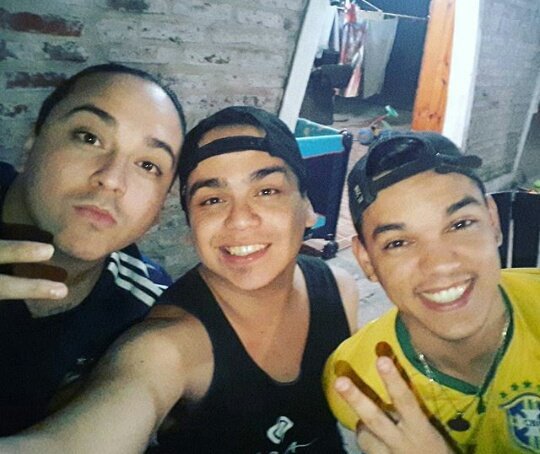 CarinaR57758309's tweet photo. Por ser vos mismo pibe vas cosechando buenos AMIGOS 
@BLanzelottaOK @miltonsmok @sebamendozaok @NARANA_OFICIAL https://t.co/JN0m8oPhJs