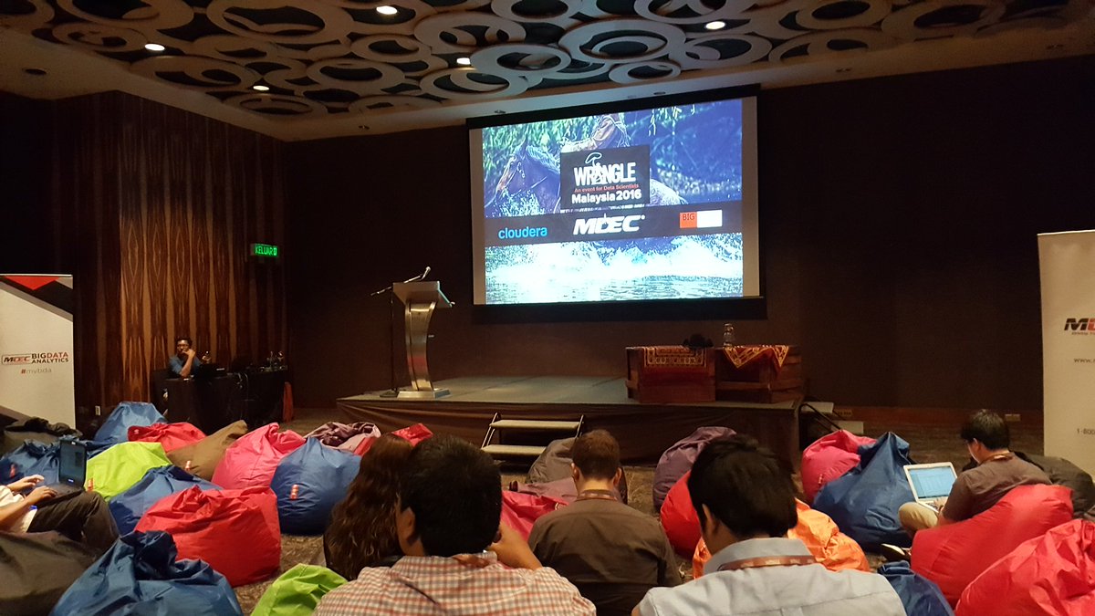 GohLab's tweet photo. #wrangle2016KL #BigDataMalaysia #BigDataAnalytics #MDEC #Cloudera https://t.co/a3nF4cy8kV