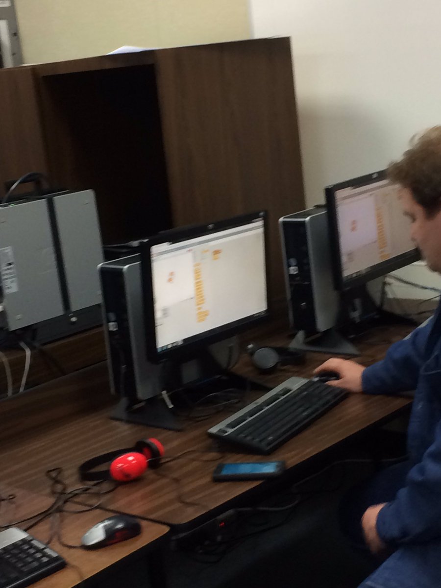 pennyquin's tweet image. @MissionGlenElem @DigitalFBISD #HourofCode #scratchfun