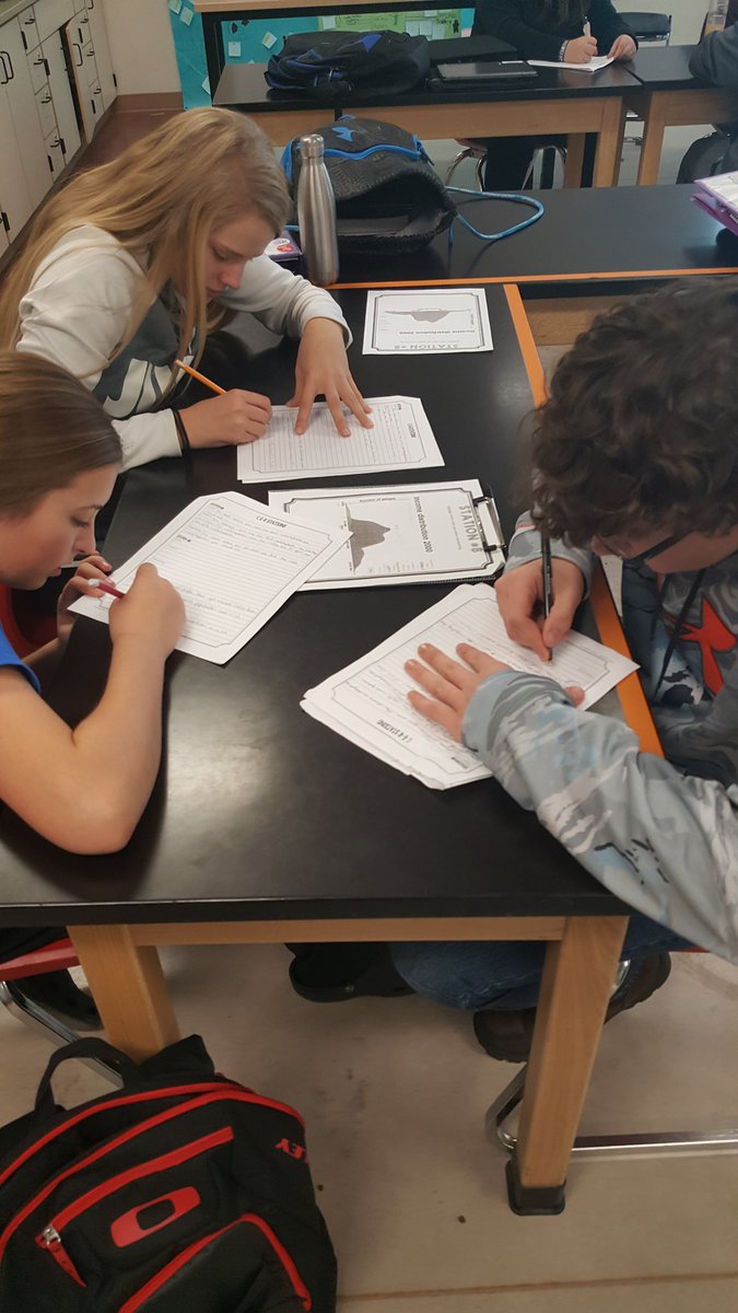 sciencemsness's tweet photo. Earth Science kids 'rocking' their stations. #bucketsoffun #tbt #isd2580 https://t.co/PNGjqLscRN