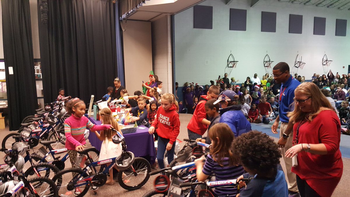 b3mercer's tweet photo. @HcesG Bikes Bikes and happy kids! https://t.co/BjSmSrIfho