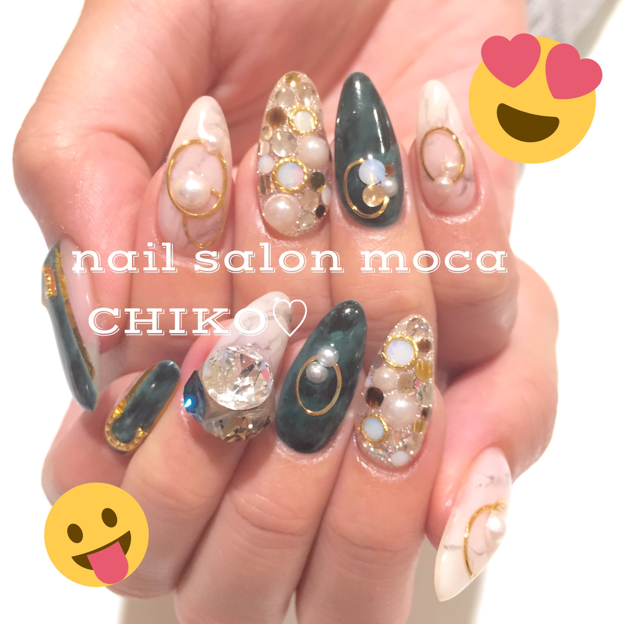 Chiko 12月 限定クーポン オフ込み 3 540 アート2本込み オフ込み 4 540 アート4本込み Moca高槻 ネイル ジェルネイル ネイルデザイン 高槻 オフィスネイル ミラーネイル 冬ネイル クリスマスネイル キラキラネイル T