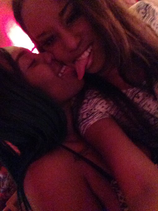 1 pic. Me and my new boo https://t.co/ywESEzSYz9