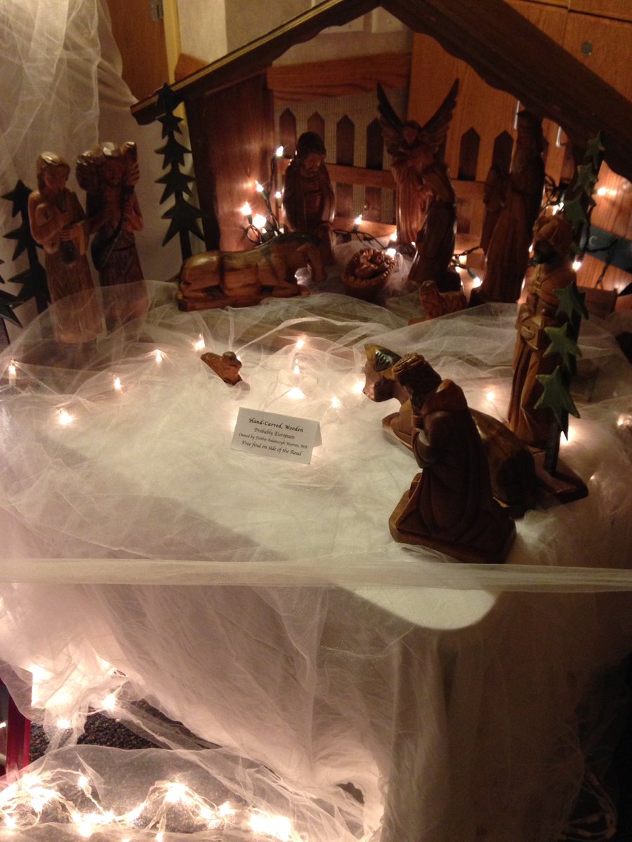 lbdusty1's tweet photo. A few out of hundreds of nativities, great job Karen Dusty! https://t.co/tqlNAvAo9D