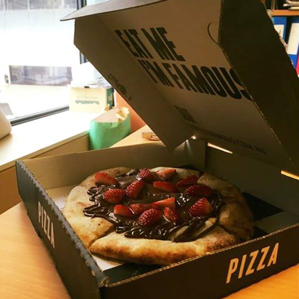 ’Tis the season for indulgence - and it doesn’t get better than our nutella pizza! Treat yo’self. #nutella #pizza #dessert