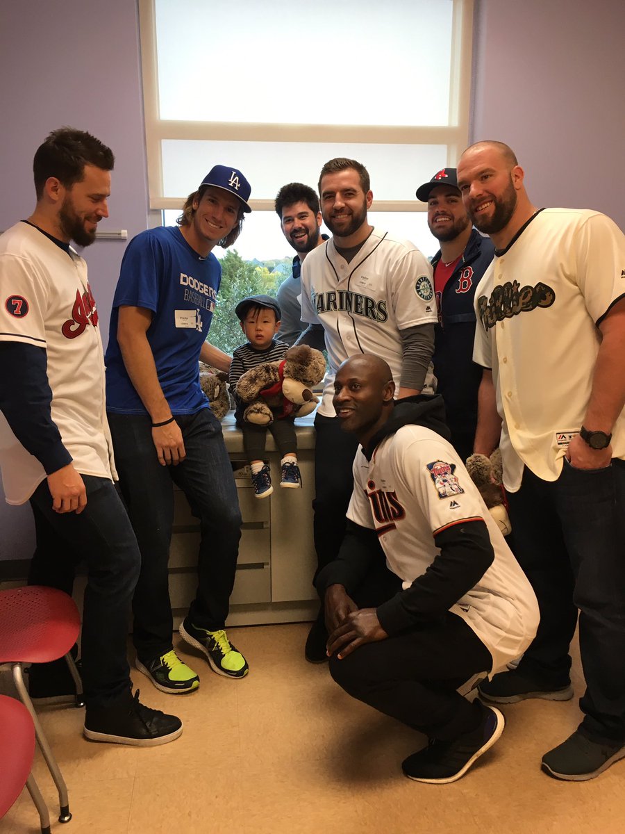 <a href="/MLB/">MLB</a> players training at <a href="/TeamEXOS/">Exos</a> stopped by to spend time with our patients today! Thanks for coming to Children's Medical Center Plano!