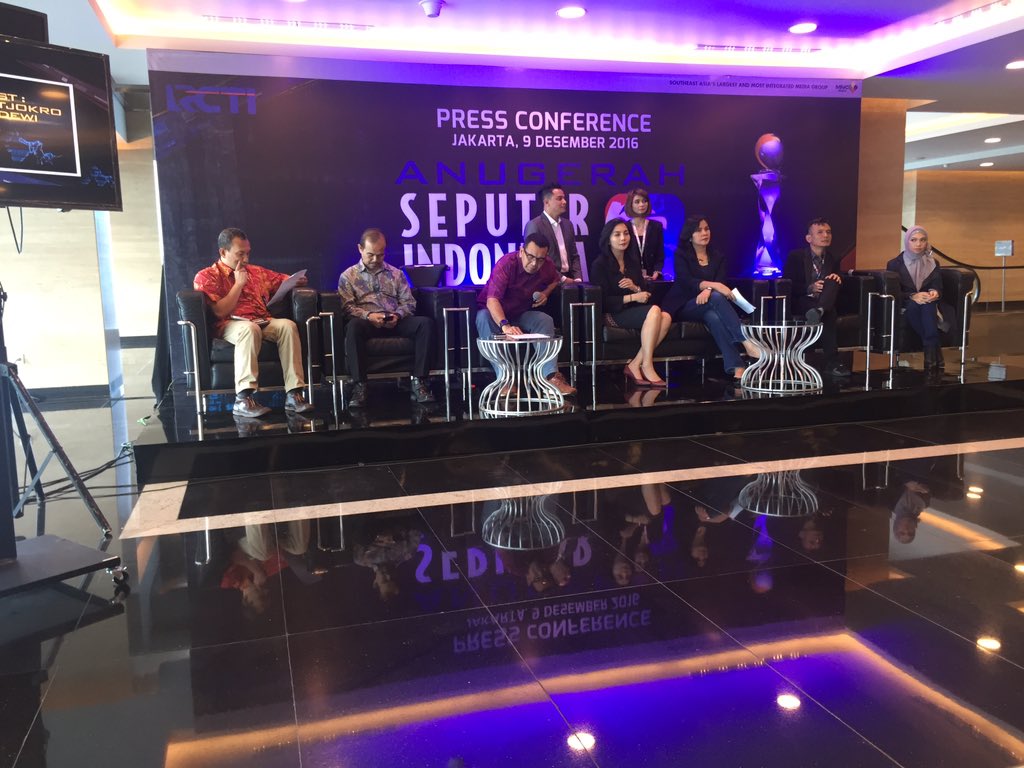 OfficialRCTI's tweet photo. #PressconASI2016 dibuka dengan sambutan dari Ibu @dini_putri21 selaku Director Programming & Production RCTI https://t.co/nqfQZUQlI4