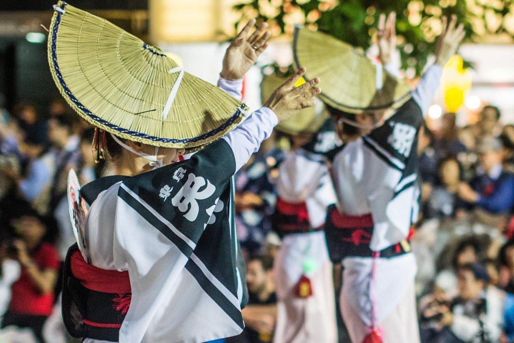 Japonists's tweet photo. "Matsuri" is the traditional Japanese festival and there are held in each region.  https://t.co/kFl2X7EDYO https://t.co/2YfoIPzynT