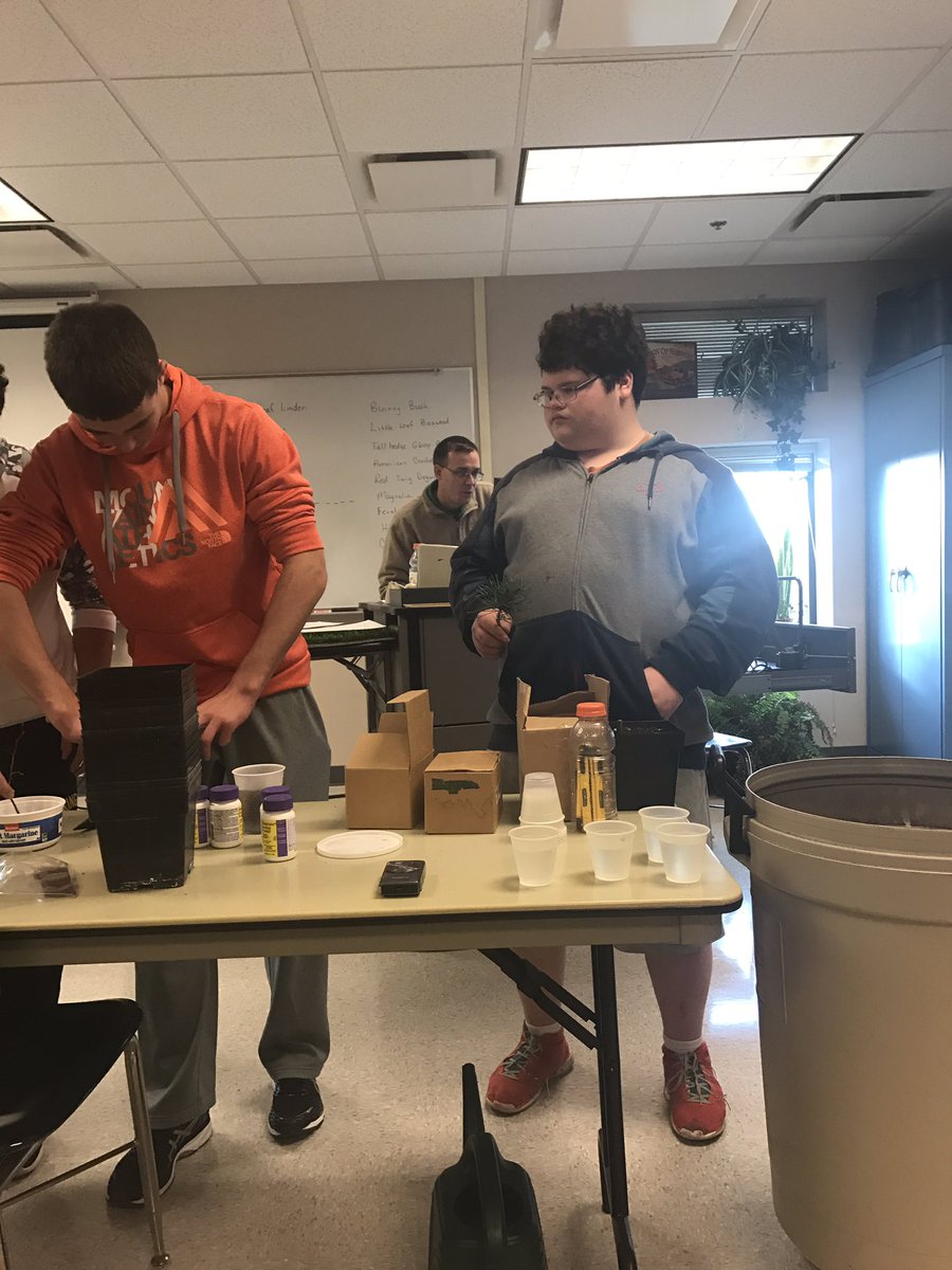 MrPfaffle's tweet photo. Horticulture class working hard #ehawkpride https://t.co/VQDMzYp38o