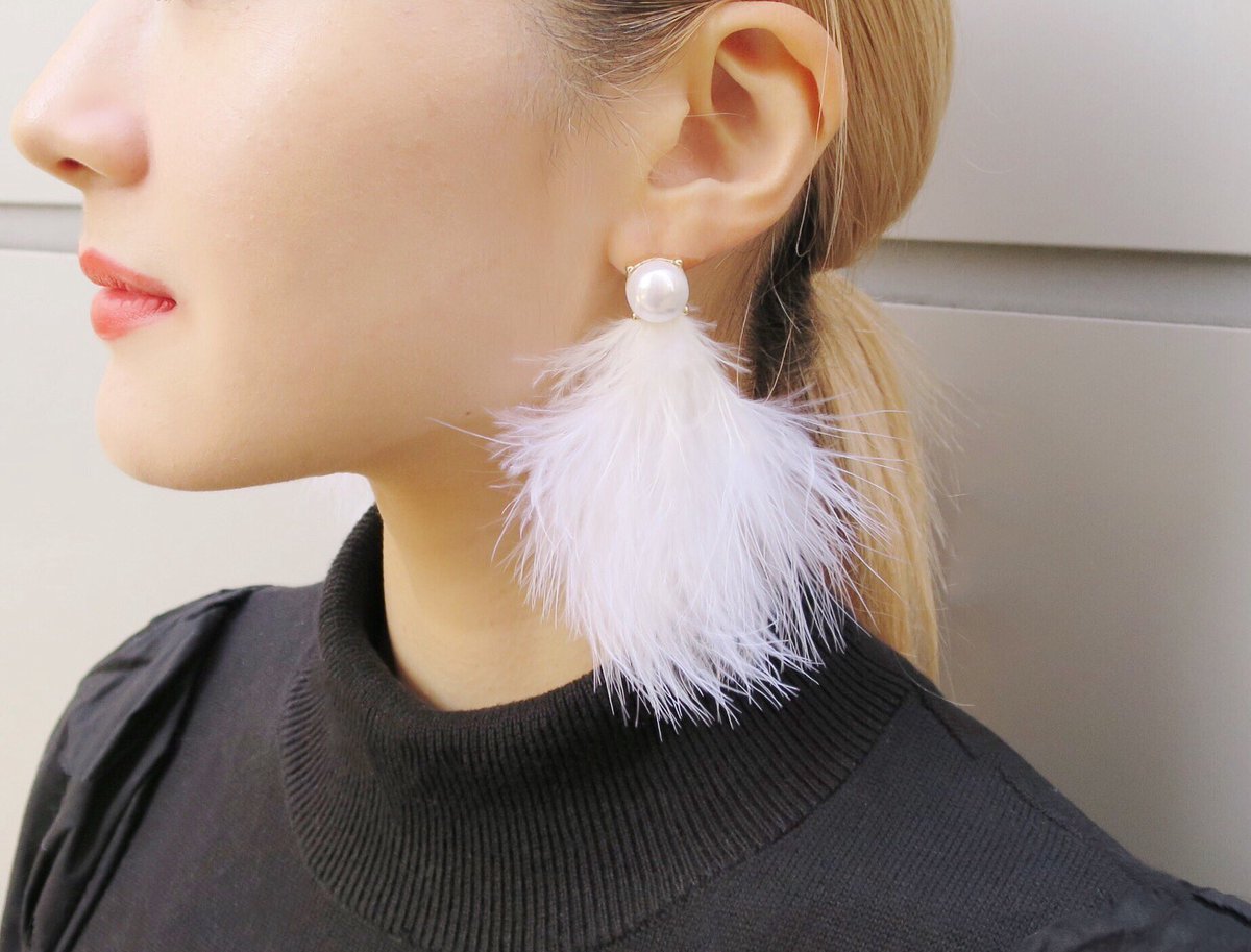 PAMEOPOSE_SHOP's tweet photo. 【New Arrival】
✔︎PEARL FEATHER PIERCE/EARRINGS
入荷いたしました。
ピアス、イヤリングの2種類からお選びいただけます。
#pameopose
#2016winter
#specialaccessories https://t.co/abjz813WiB