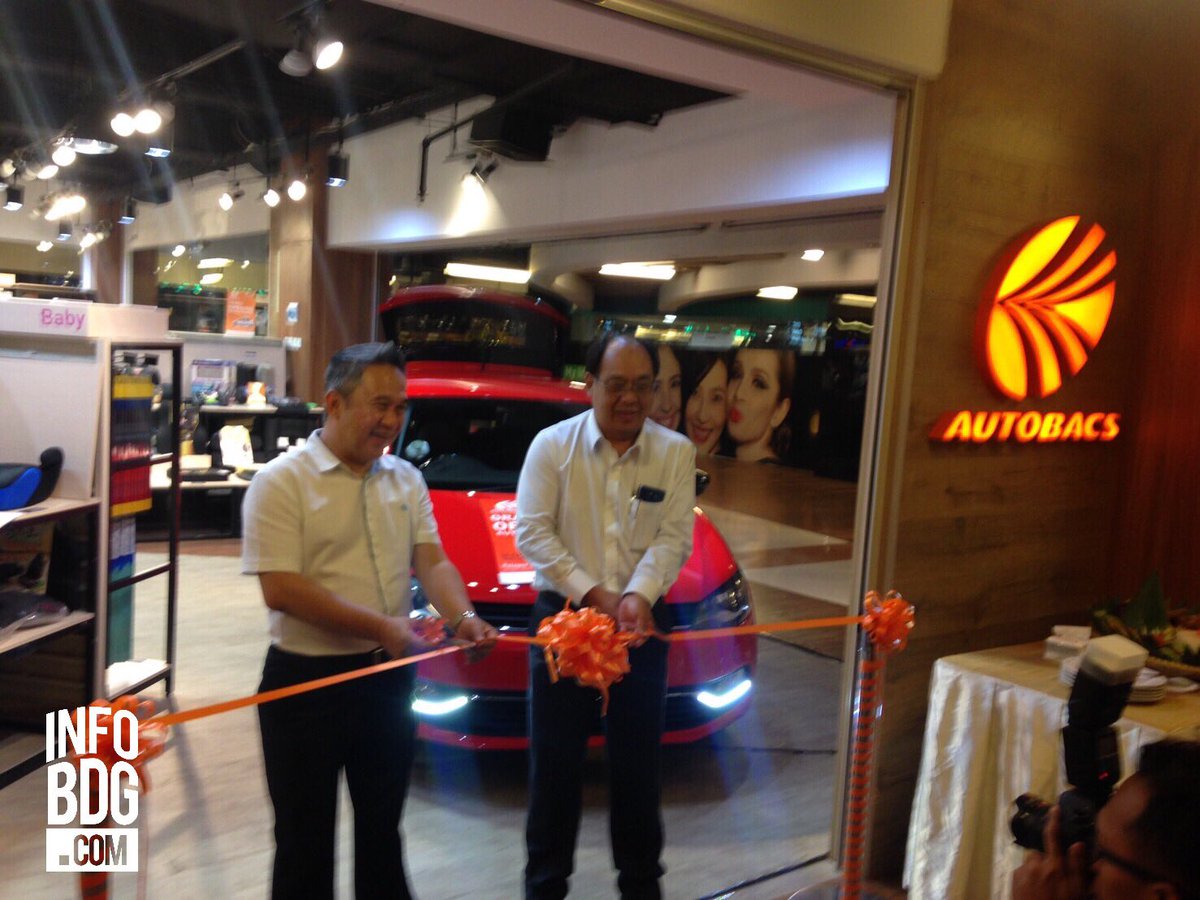 infobdg's tweet photo. Selamat untuk grand opening gerai Autobacs di TSM Bandung. The new automotive lifestyle center in Bandung! #infoBDG https://t.co/5NvcWcUbDu
