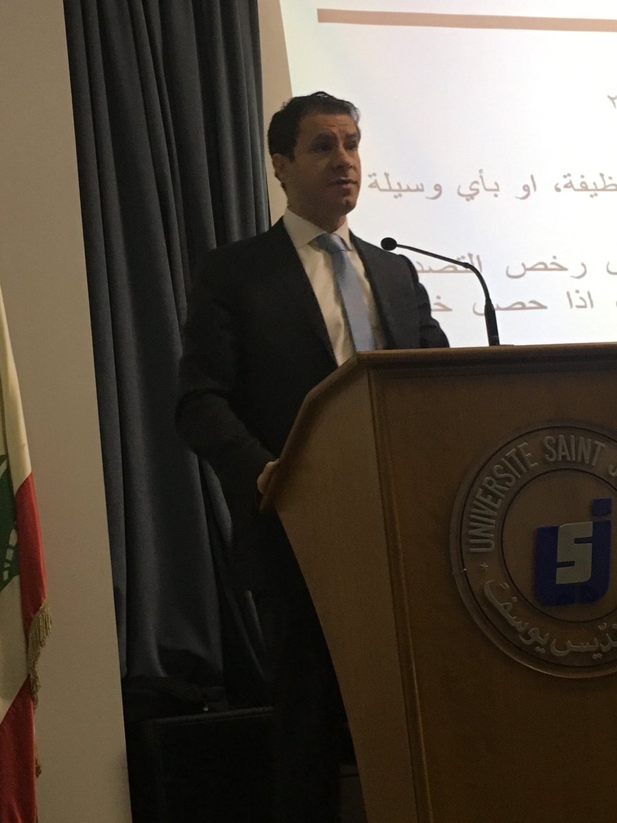 tracysakrr's tweet photo. مناقشة حول قانون الاثراء غير المشروع مع الأستاذ عبدو مدلج @ISPLiban #parlementdesetudiants https://t.co/uP6m2WFLNV