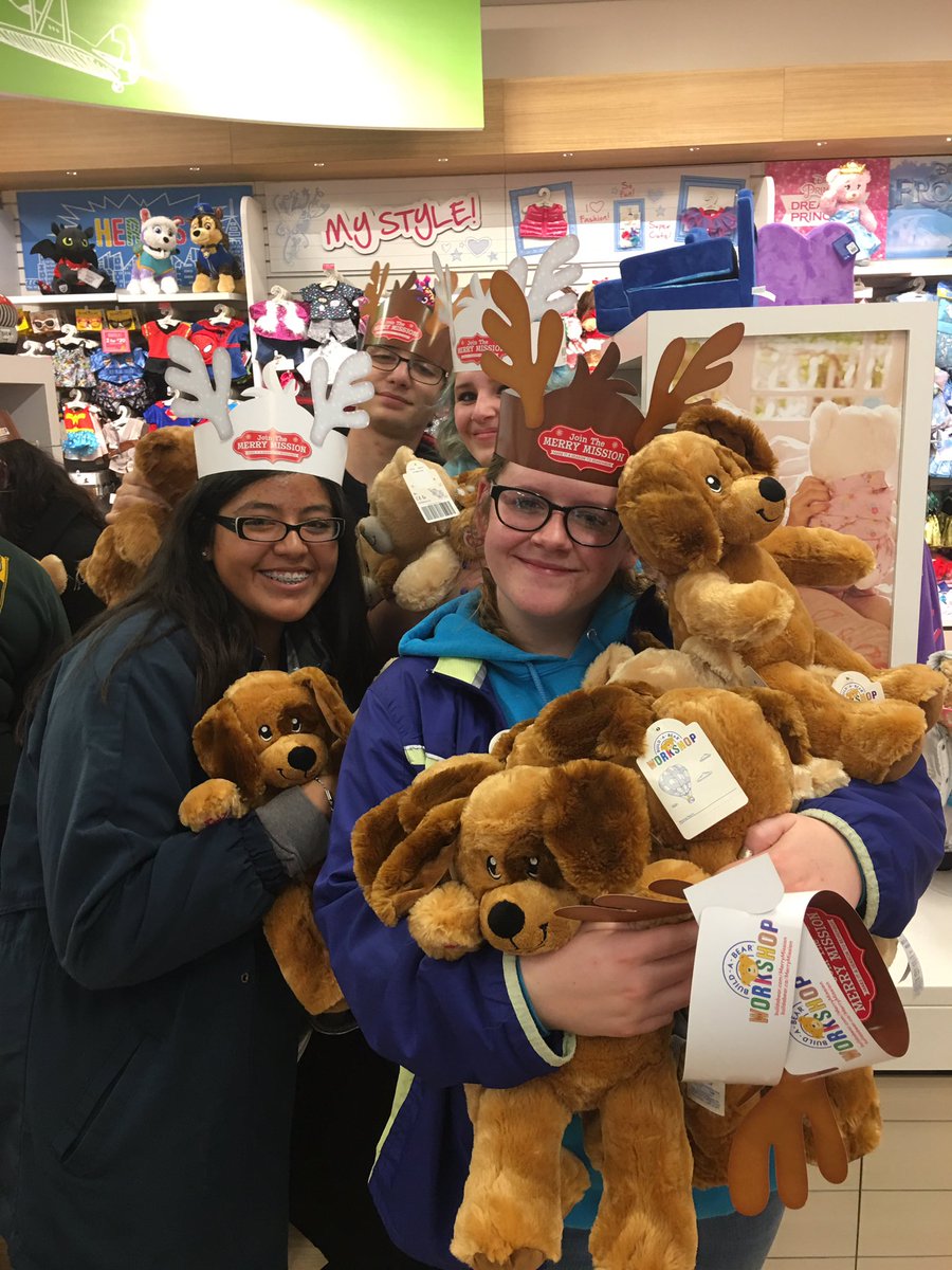 FCCLA_WIC's tweet photo. We had a great time @buildabear . This was a service project by the fccla for the Christmas box house #wicfccla #utahfccla https://t.co/jeulDSVdeb