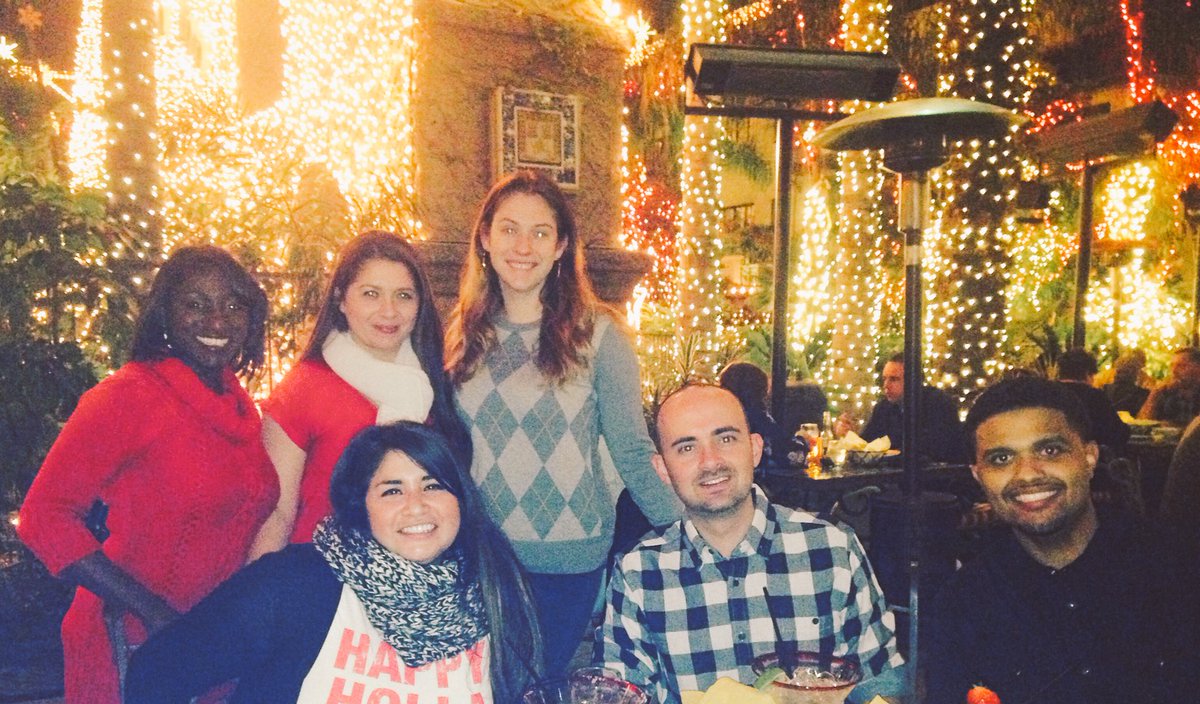 Team Build with the #bestteamever🎯 at #festivaloflights #WorkSomewhereYou❤️ 🎄🎯❤️ <a href="/ClaudetteDsmith/">Claudette Smith</a> @loloDunbar @CamrenETLGE <a href="/VeronicaD232/">Veronica DelCastillo</a>