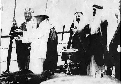 Qabdullahhumair's tweet photo. في أي عام أكتشف النفط في المملكة
•
الجائزة ١٠٠٠
الشروط
متابعة حسابنا@Qabdullahhumair
رتويت
الإجابة في هاشتاق
#مسابقه_عبدالله_حمير_القحطاني_5 https://t.co/ldWU6QzhtB
