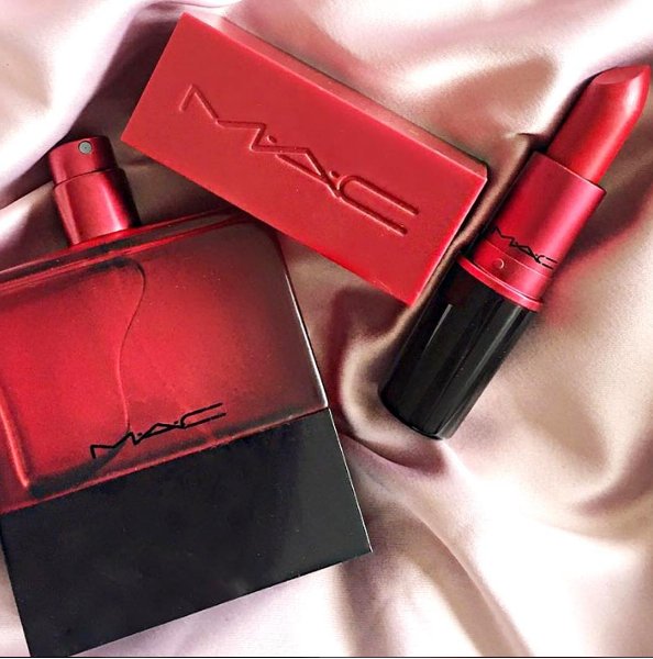 FreeStuff tweet media