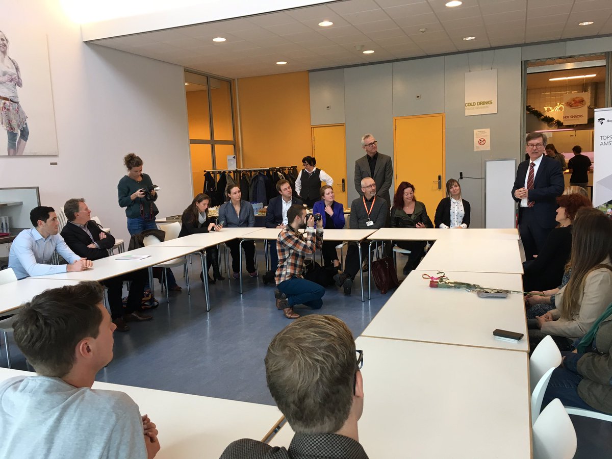 Op dit moment zetten <a href="/HvA/">Hogeschool van Amsterdam (HvA)</a> en <a href="/UvA_Amsterdam/">UvA Amsterdam</a> haar Olympiërs en Paralympiërs in het zonnetje #rio2016 #riolunch
