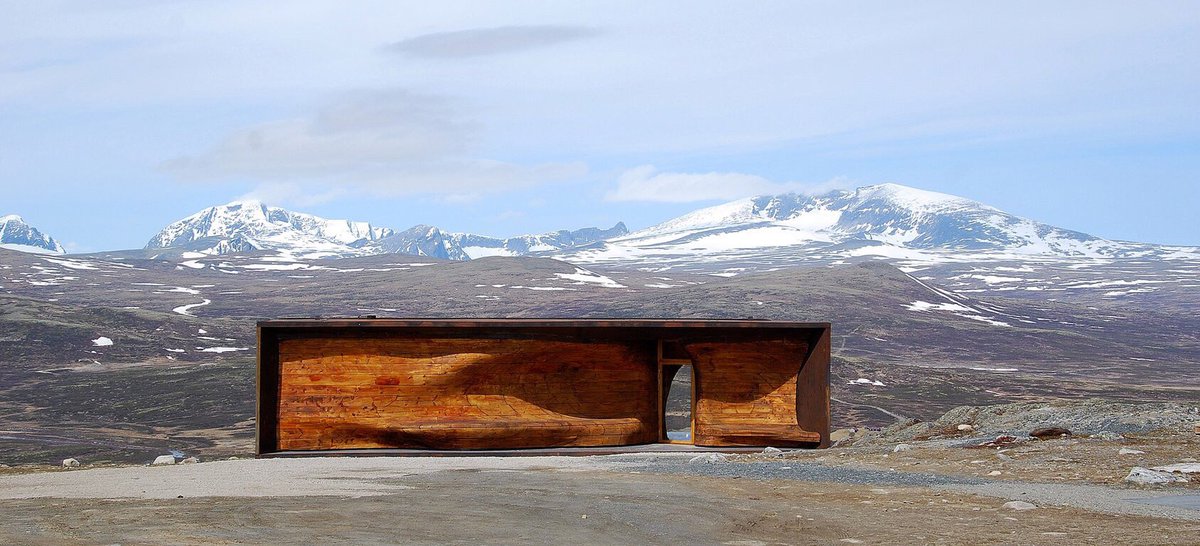 kentikuA8Bot's tweet image. スノヘッタ / ノルウェー
「ノルウェー野生トナカイセンター・パビリオン」