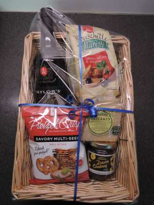 Mackgills's tweet photo. Christmas Hampers? https://t.co/PpcClXFBYI