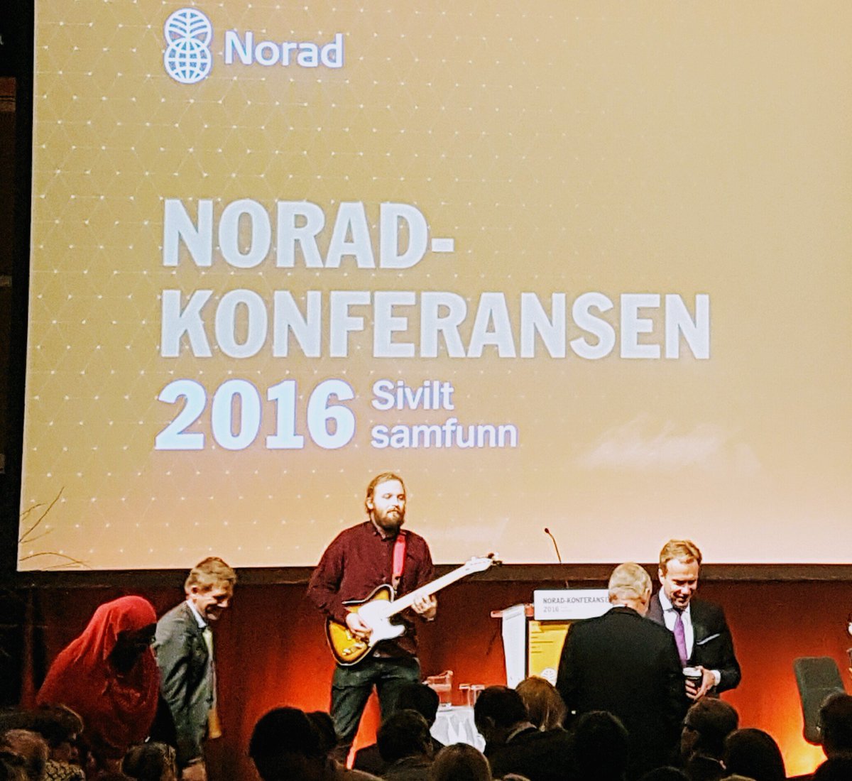 Sivilisert gitarist åpner NORADkonferansen 2016 #noradkonf @noradno