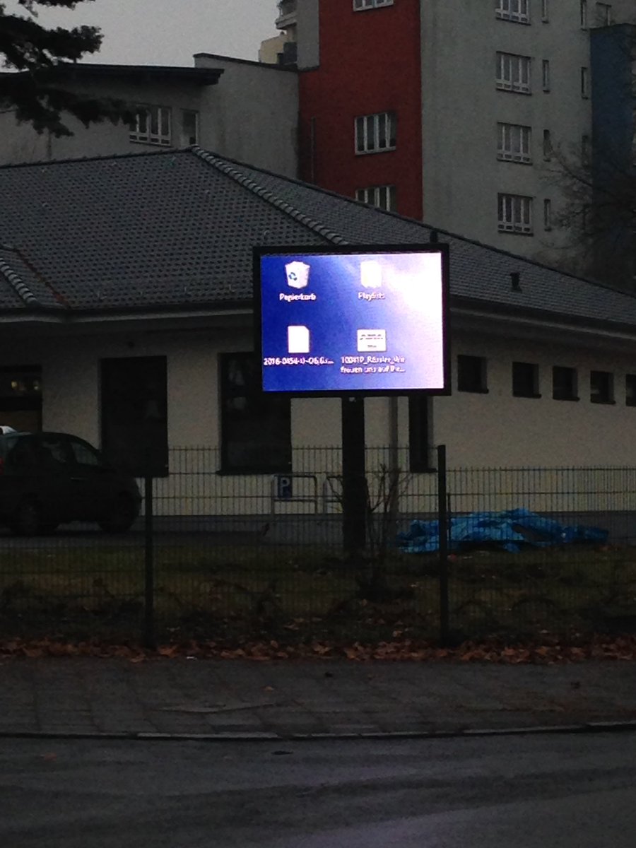 Bei #roessler gibt es heute mal wieder Papierkörbe im Angebot #berlin