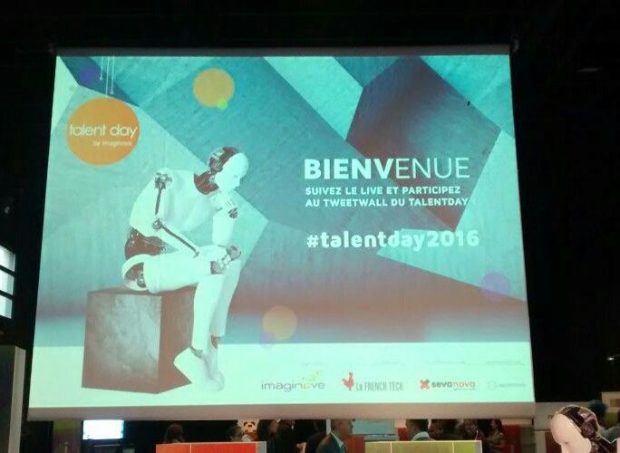 GuiLevass's tweet photo. "Intelligence artificielle : le potentiel sous le prisme des #chatbots" https://t.co/1ZX0Ebb6B6 via @itespressofr #TalentDay2016 #IA #AI https://t.co/wmABLtHP9P