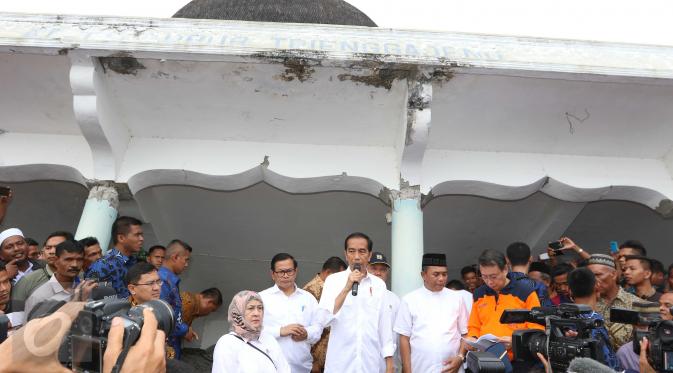 Kedatangan Jokowi Jadi Pengobat Duka Korban Gempa Aceh dlvr.it/MrP1hZ