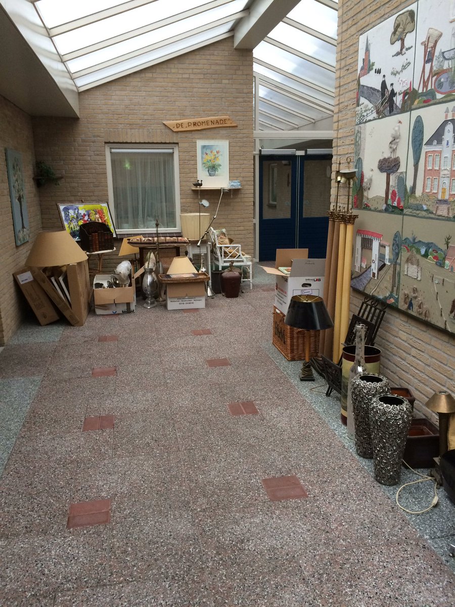 Voorbereidingen voor de #kerstmarkt zijn in volle gang #steunpunt #harfsen <a href="/Sutfene/">Sutfene_Ouderenzorg</a> #plaatselijk belang 10 dec 10.30-14.30 #gentiaan 1