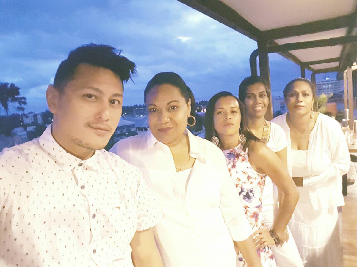BMalimali's tweet photo. #skwash family dinner &amp; Kris Kringle! Sa yaga na CF! #Multani next! @ElenoaCavu @FongLancaster @MereiaT https://t.co/IE2qWTKfw0