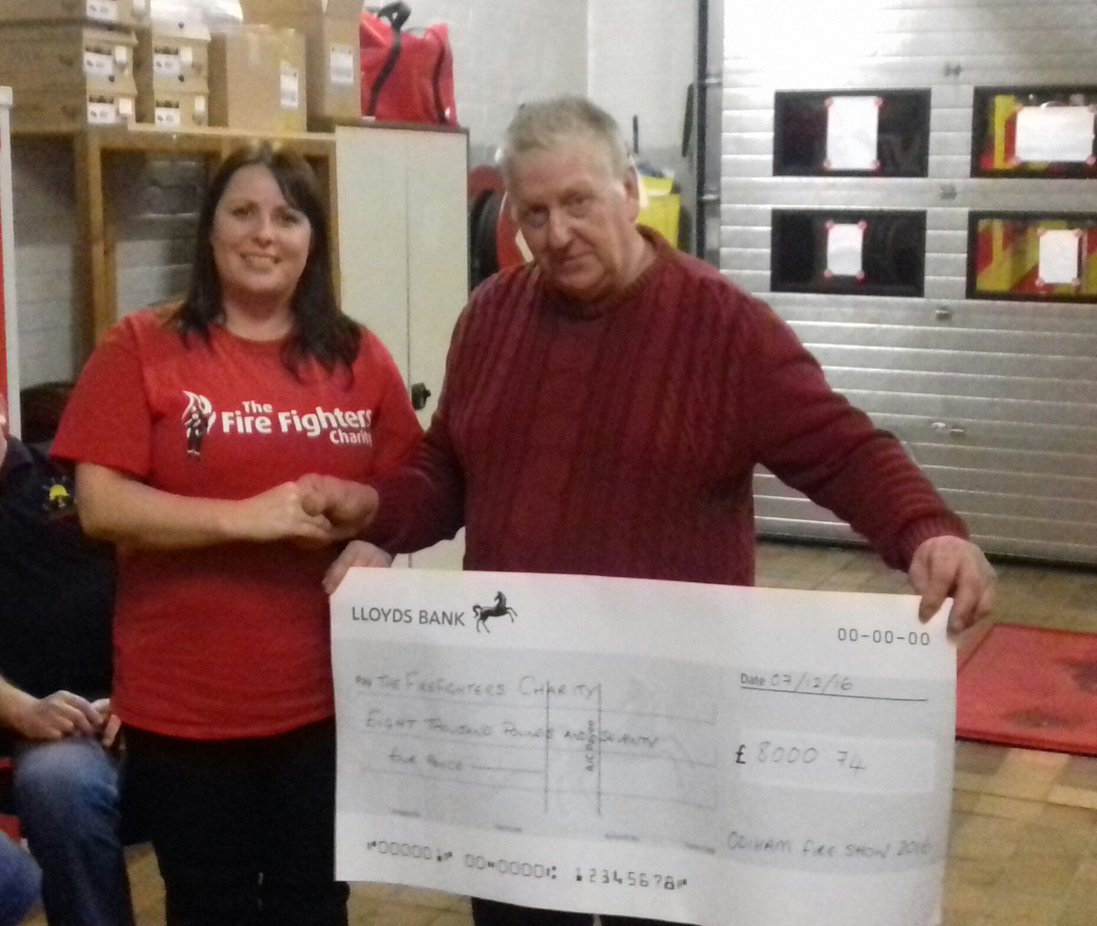KerryJamesFFC's tweet photo. #ThankYou to Mick Paull and the @Odiham10 @odihamfireshow for all their hard work which raised an amazing £8,000.74p for @firefighters999 https://t.co/gITyvgVgga